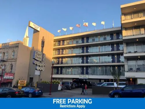 Royal Pacific Motor Inn in Chinatown
