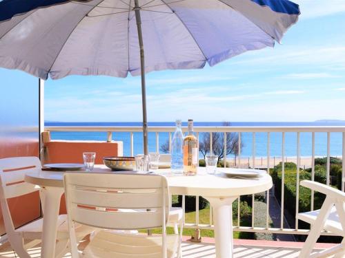 Studio au bord de l'eau avec terrasse et ménage inclus - FR-1-251-307