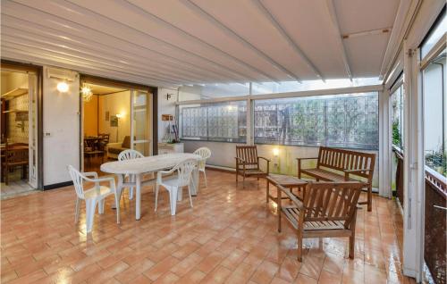 Nice Apartment In Rapallo With 2 Bedrooms And Wifi