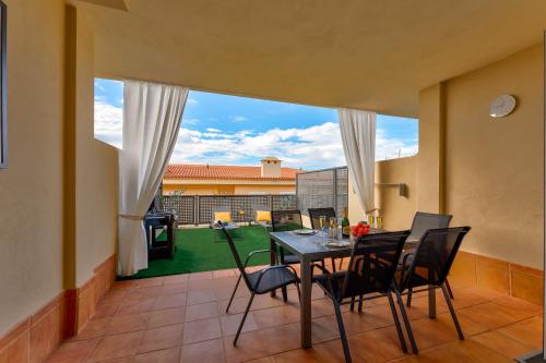 Foto Townhouse Luxury - Relax with stunning sea views 5