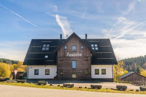 Apartmány Faustin