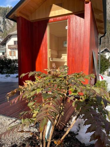 Giardino di Alpine Wooden Villa with a View