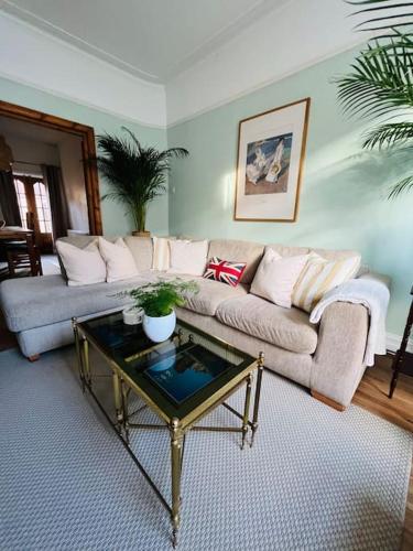 Liverpool Strawberry House - 3 Bedrooms Image