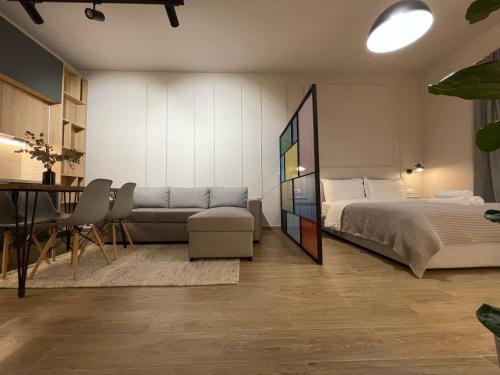 Square 21 Apartments