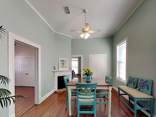 The First Beach House – Photos 5