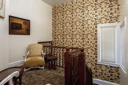 Χώρος καθιστικού στο Celestine Bed and Breakfast