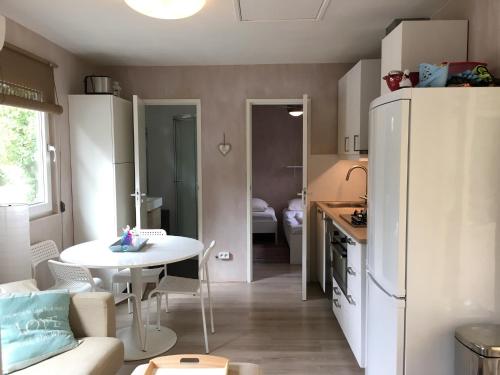 Dapur atau dapur kecil di Chalet Jadorel 47