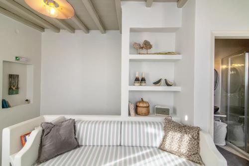 Gallery image of Apopsis Tinos View in Triandáros