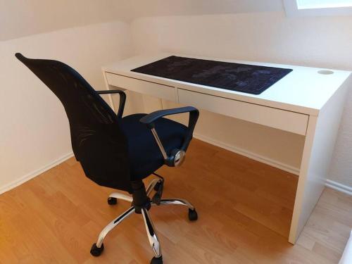 Gambar di galeri bagi Rooftop Apartmens Ulm - komfortable neue Gemeinschaftsunterkunft im Herzen von Ulm - Raum 3 di Ulm