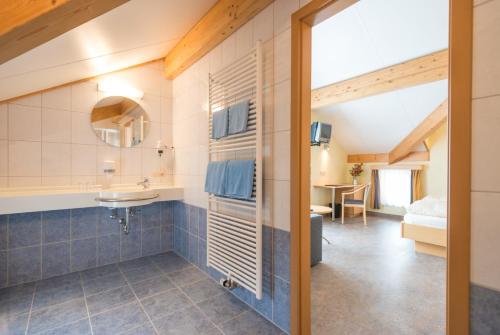 Koupelna v ubytování Hotel Burg Hof