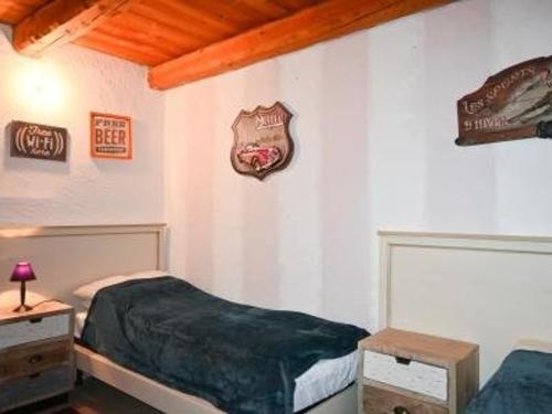 Postel nebo postele na pokoji v ubytování Charmant 3 pièces à Montgenèvre avec garage et jardin - FR-1-266-208