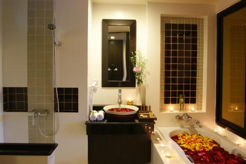 Yodia Heritage Hotel tesisinde bir banyo