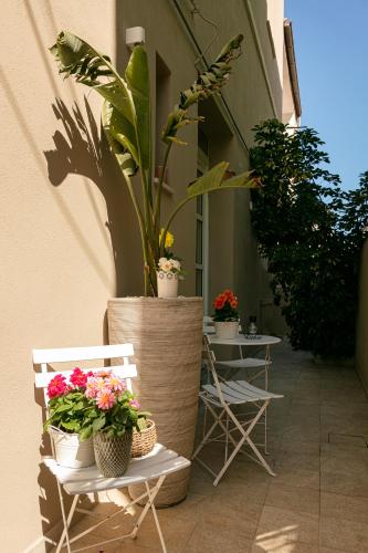 Balkoni atau teres di FUTURA ROOM&RELAX
