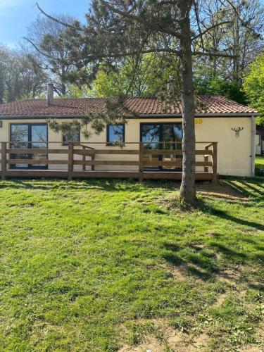  Refuge du Loup -  Room  picture :   Shower    TV    Refrigerator                           