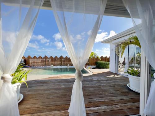 Bazén v ubytování Villa Amaryllis luxueuse,piscine,vue mer,plage nebo v jeho okolí