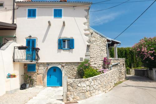 Tamburika colorful apartment in rustica area