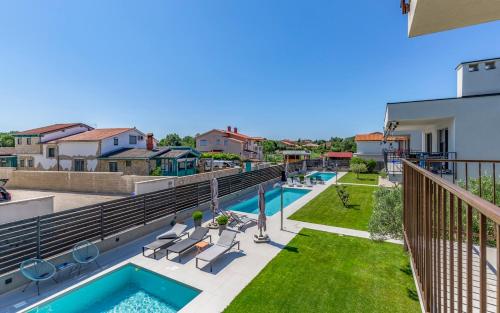 Swimmingpoolen hos eller tæt på AP Caci mit Pool - istriensonne 0712-0737