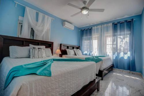 Postel nebo postele na pokoji v ubytování Ocean View Beautiful Apartment in Paradise - D201