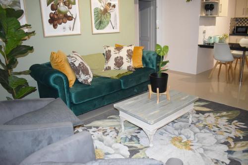 Ruang duduk di The Botanical House