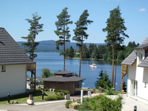 Holiday Home Lakeside Village 7 by Interhome