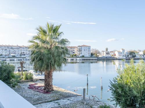 Apartment Sant Maurici by Interhome