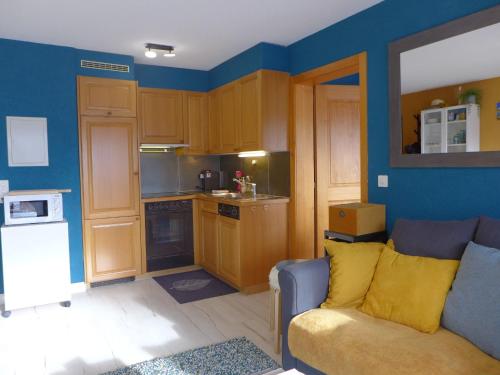 Apartment Résidence Byblos 11 by Interhome