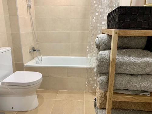 A bathroom at Four bedroom penthouse in Torrox