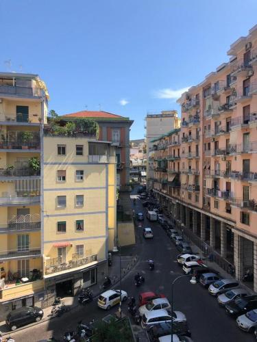 Super Elegante Napoli Centro con posto auto e wifi veloce