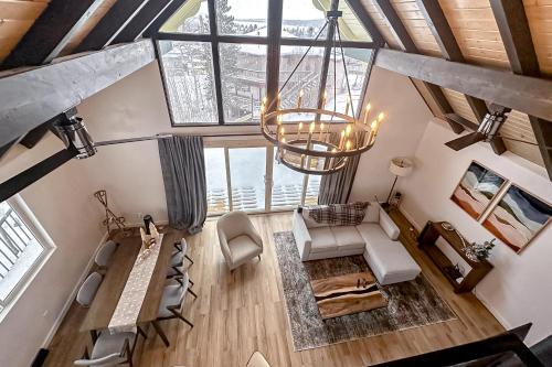 The Golden Moose Chalet – Photos 3