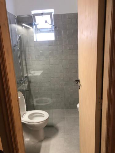 Un baño de Greek Islands Studios