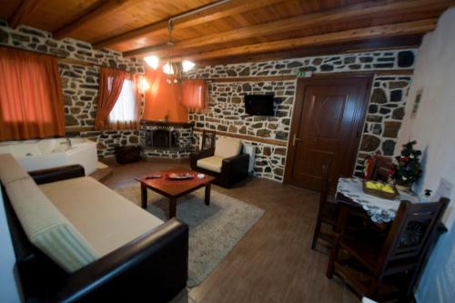Posezení v ubytování Traditional Guesthouse Siantsis