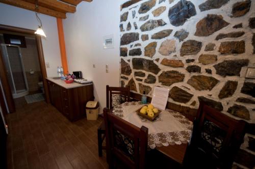 Foto dalla galleria di Traditional Guesthouse Siantsis a Palaios Agios Athanasios