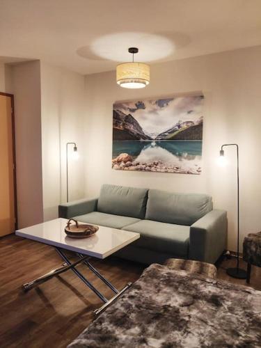 Posezení v ubytování T2 confortable 31m2 piscine terrasse vue dégagée montagne