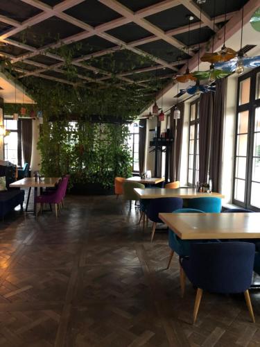 Cruce de Gustosにあるレストランまたは飲食店