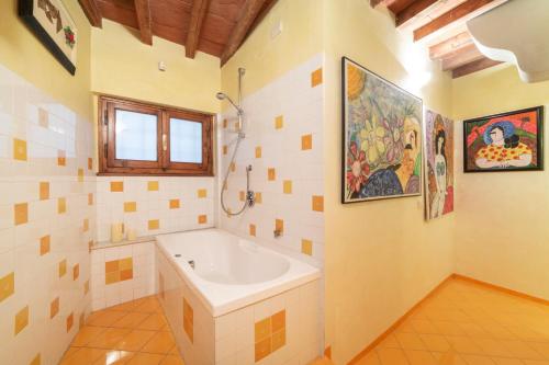 The paintress home with private patio