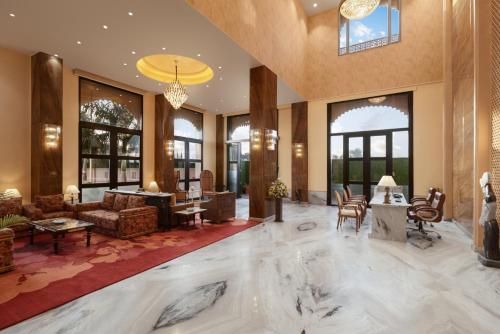 Istumisnurk majutusasutuses juSTa Ssatva Resort, Udaipur
