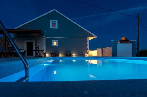 VILLA ANA - Heating Pool – Photos 3