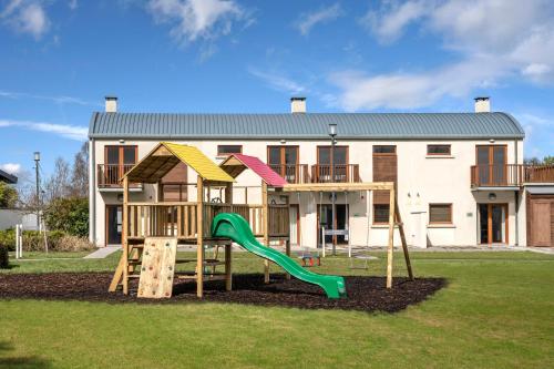 Herní místnost nebo prostor pro děti v ubytování The Johnstown Estate