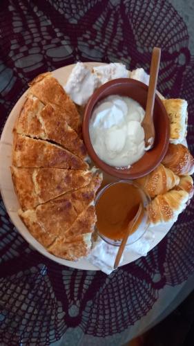 Φαγητό σε αυτό το διαμέρισμα ή κάπου εκεί κοντά