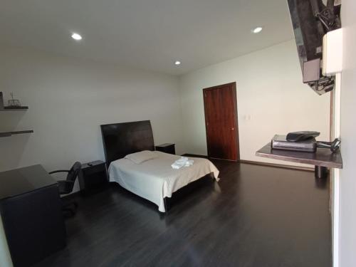 Habitación privada con todos los servicios