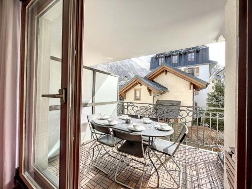 Chamonix : Appartement 64m², Centre-Ville, 6 Pers, Proche Pistes et Brévent - FR-1-507-14