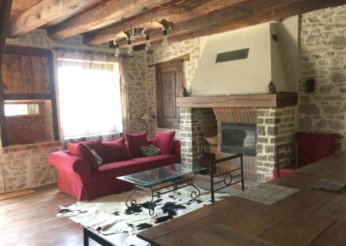 Maison de 3 chambres avec jardin amenage a Ladignac le Long