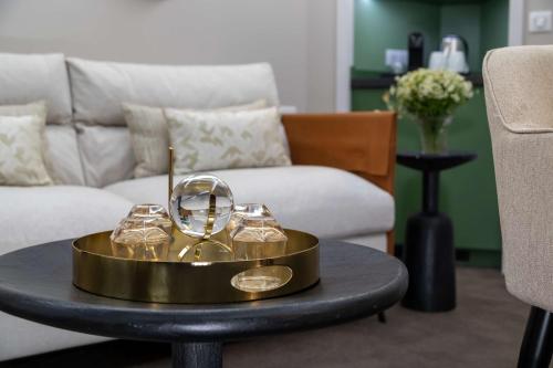 Χώρος καθιστικού στο Hotel Camille Paris Tapestry Collection by Hilton