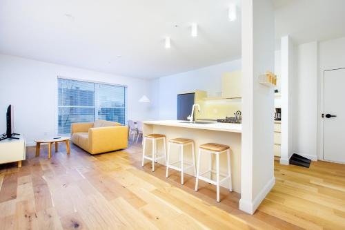 Televisyen dan/atau pusat hiburan di Les Lofts St-François - Par Les Lofts Vieux-Quebec