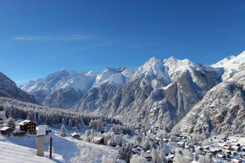 Fotografie z fotogalerie ubytování Chalet Arabesque - Switzerland v destinaci Grächen