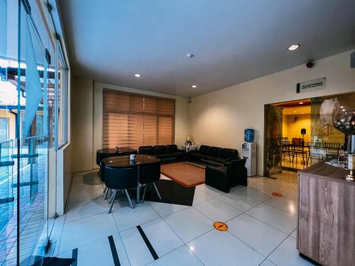 Kuchyň nebo kuchyňský kout v ubytování Hotel Casa Kolping Quito