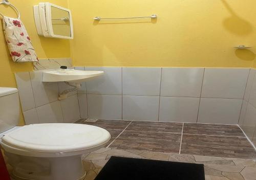 Bilik mandi di Casa Amarela