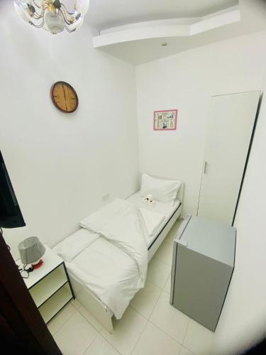 Low Priced New Residential Rooms for Men Guests near DAFZA Metro Station