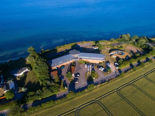 an aerial view of a resort on the water at Jugendherberge Dahme in Dahme