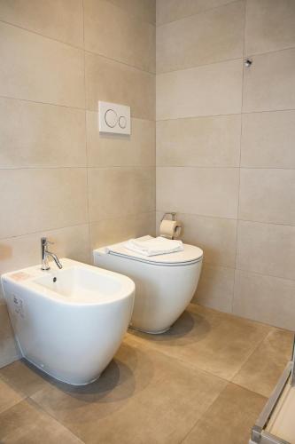Ένα μπάνιο στο Easy Milano Apartment Navigli